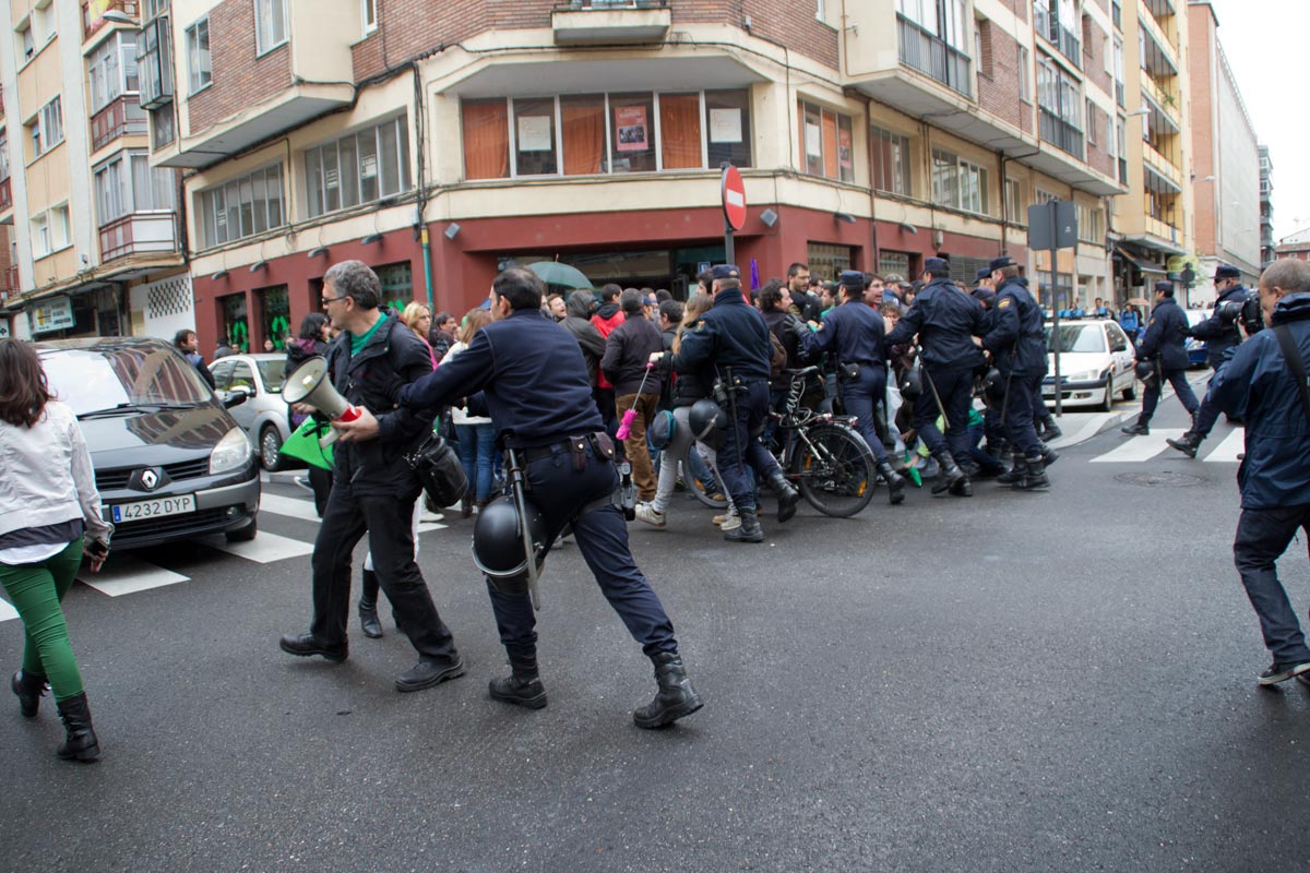 Detenciones-Escuela-Publica Valladolid 2013 (13).jpg