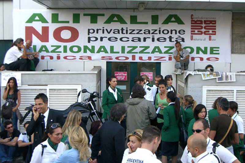 Imagen de Italia: apoyo y solidaridad a la lucha de las trabajadoras de Alitalia