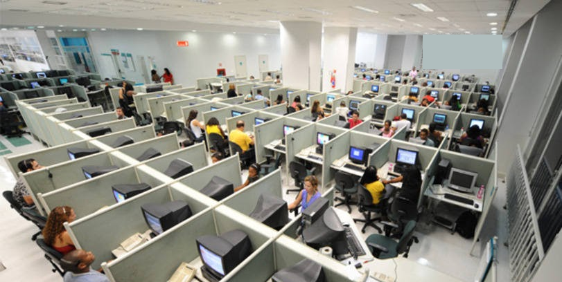 Imagen de COVID-19. Marktel antepone sus beneficios a la seguridad y la vida de sus trabajadoras