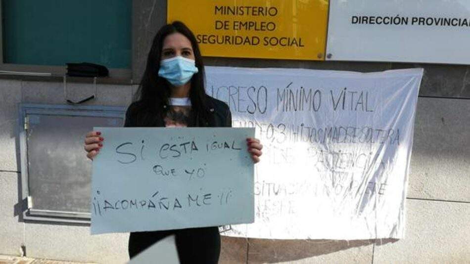 Imagen de Continúa el grito de socorro de Cintia a las puertas de la Seguridad Social