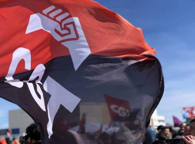 Imagen de La delegada del Gobierno en Ceuta se echa en brazos de VOX y modifica unilateralmente el horario de la manifestación del 1 de mayo