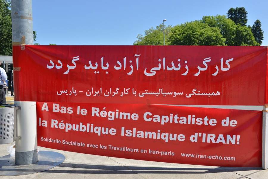 Imagen de IRAN: los mineros de Asseminoun se manifiestan por las calles de la ciudad de Manoojan