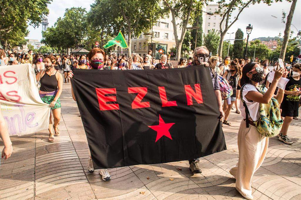 Imagen de Pasaportes y libertad de movimiento para la compañía aerotransportada «La Extemporánea» del EZLN, el CNI y el FPDTA-MPT