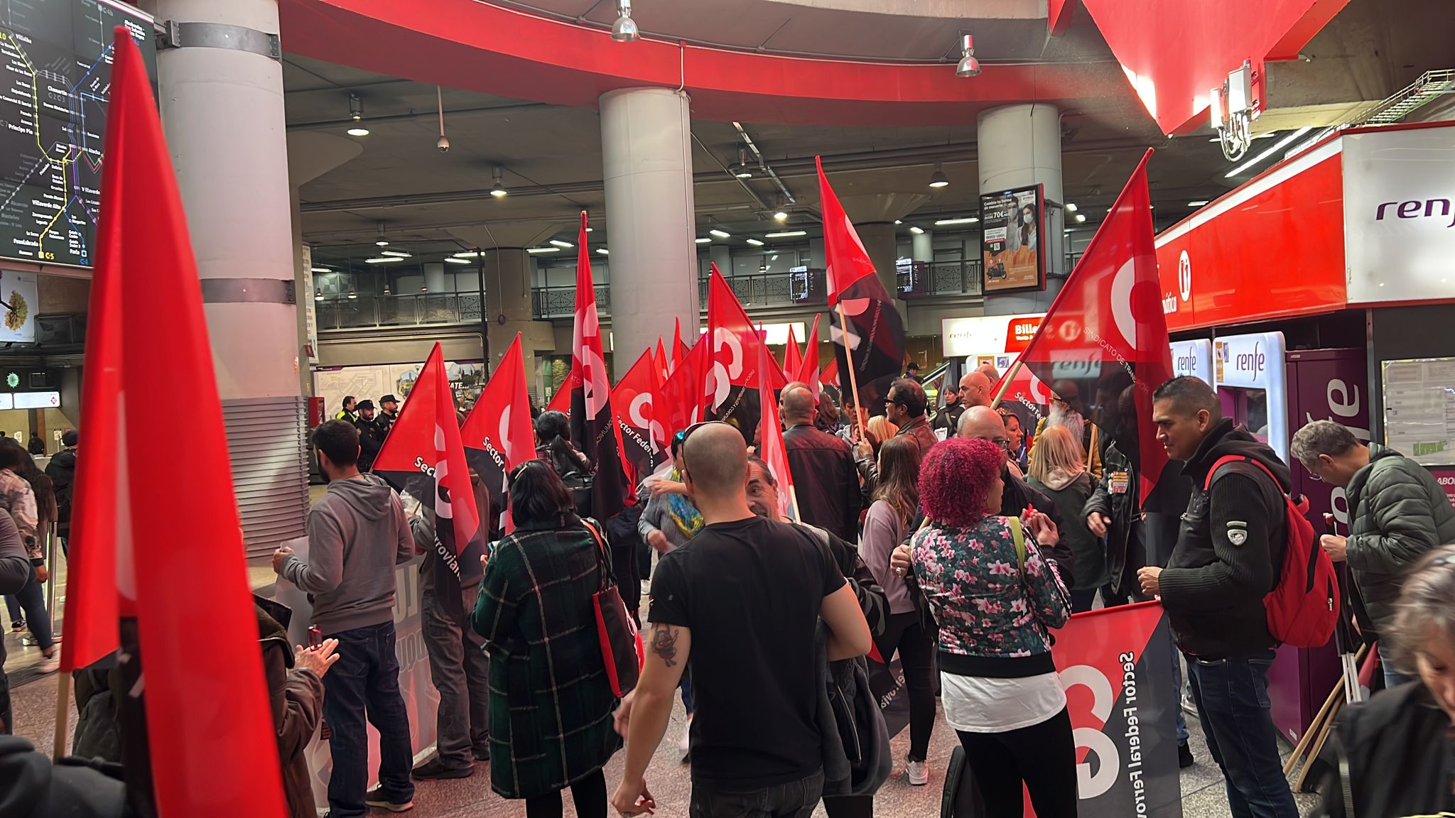 Imagen de El 87 % de las personas trabajadoras de RENFE que no tenían obligación de cumplir los servicios mínimos han secundado la huelga de CGT