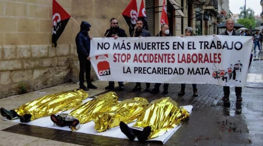 Imagen de CGT exige al Estado medidas reales contra la violencia hacia la clase trabajadora y realiza un llamamiento a la sociedad para concienciarse del aumento de muertes en el trabajo