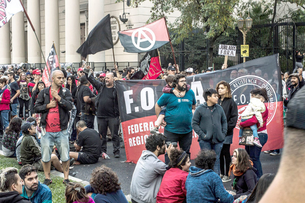 Imagen de CGT muestra su apoyo a las organizaciones populares argentinas y denuncia las medidas impuestas por el gobierno de Milei