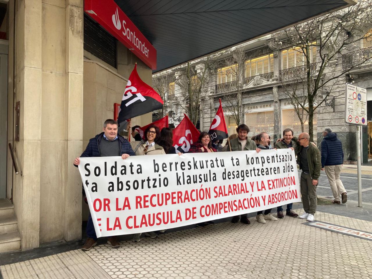 Imagen de Éxito absoluto de la huelga 22M de Banca