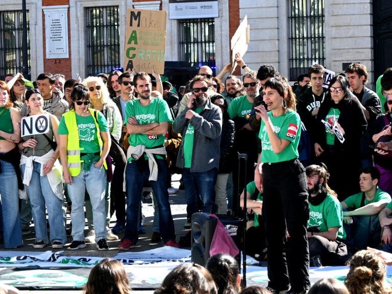 Impresionante marea ciudadana en defensa de la educación pública en Madrid