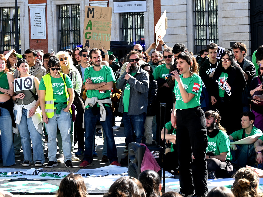 Imagen de Impresionante marea ciudadana en defensa de la educación pública en Madrid