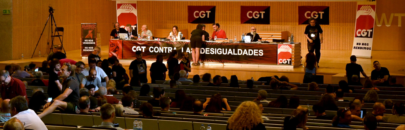 Sesión de congreso confederal de CGT en Zaragoza