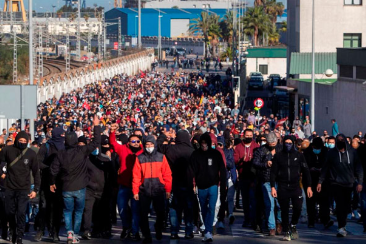 Imagen de FESIM CGT se solidariza con el Metal de Cádiz