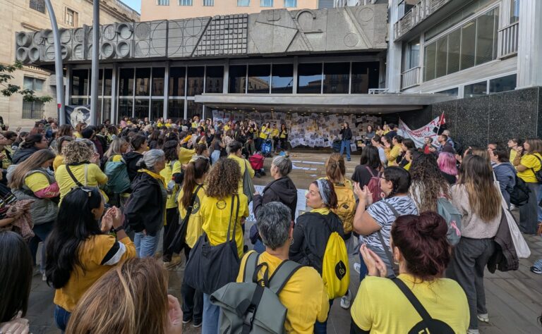 CGT convoca huelga en la plantilla del Ayuntamiento de Barcelona los días 4 y 6 de noviembre