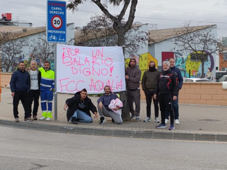 La plantilla de EMASA en Málaga comenzará una huelga indefinida el 1 de febrero.