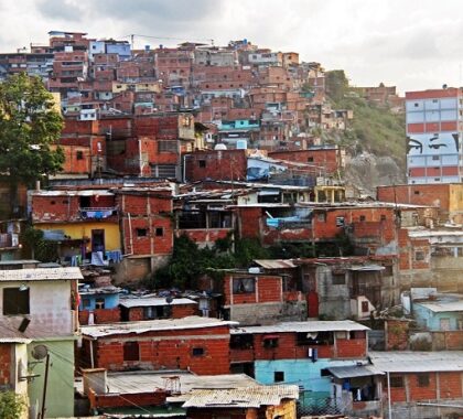 Imagen de Trump bombardea Venezuela para hacerse con el control de todo el continente americano