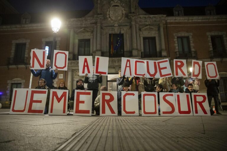 CGT participa en la campaña contra la aplicación provisional del acuerdo comercial entre Europa y Mercosur.