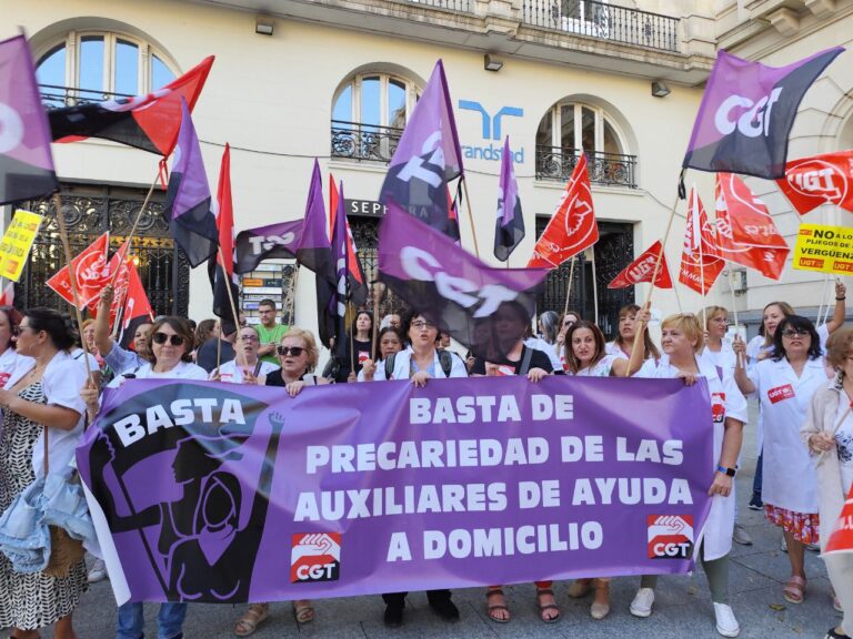 Las trabajadoras de Ayuda a Domicilio y de Atención a la Dependencia exigen el fin de la precariedad del sector.